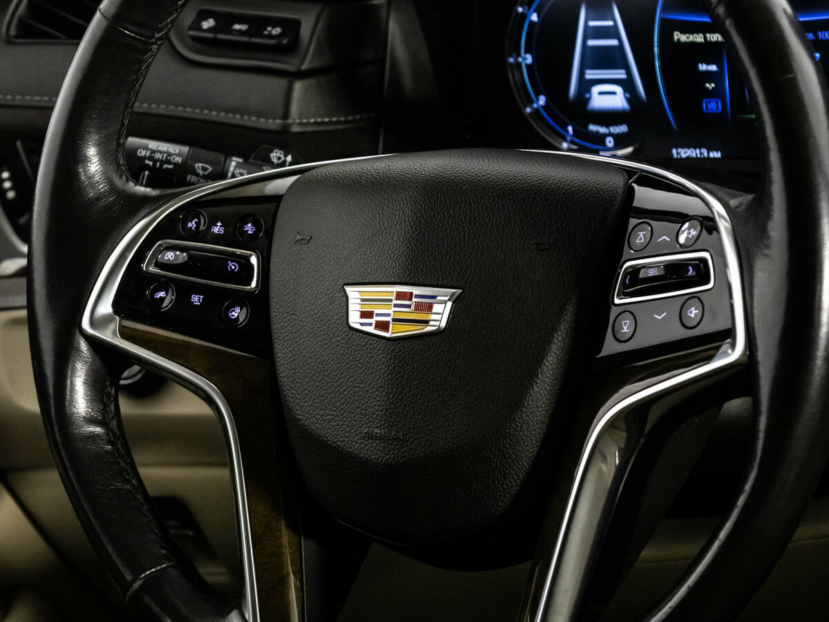 Купить Cadillac Escalade с пробегом. Фото: #10