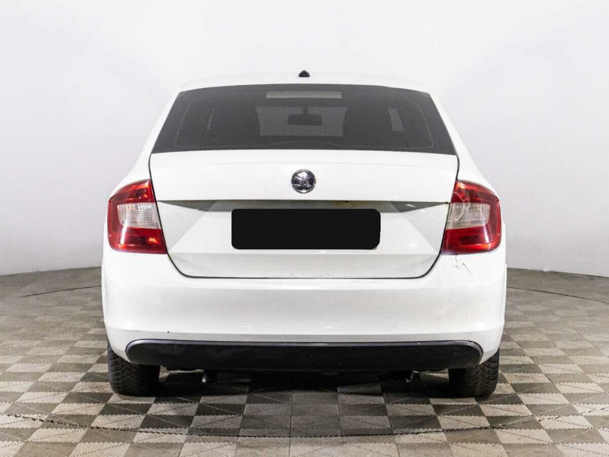 Купить Skoda Rapid с пробегом. Фото: #2