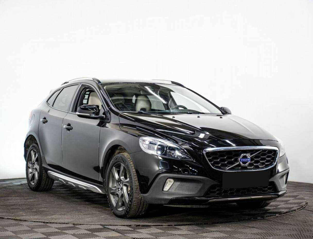 Купить Volvo V40 Cross Country с пробегом. Фото: #2