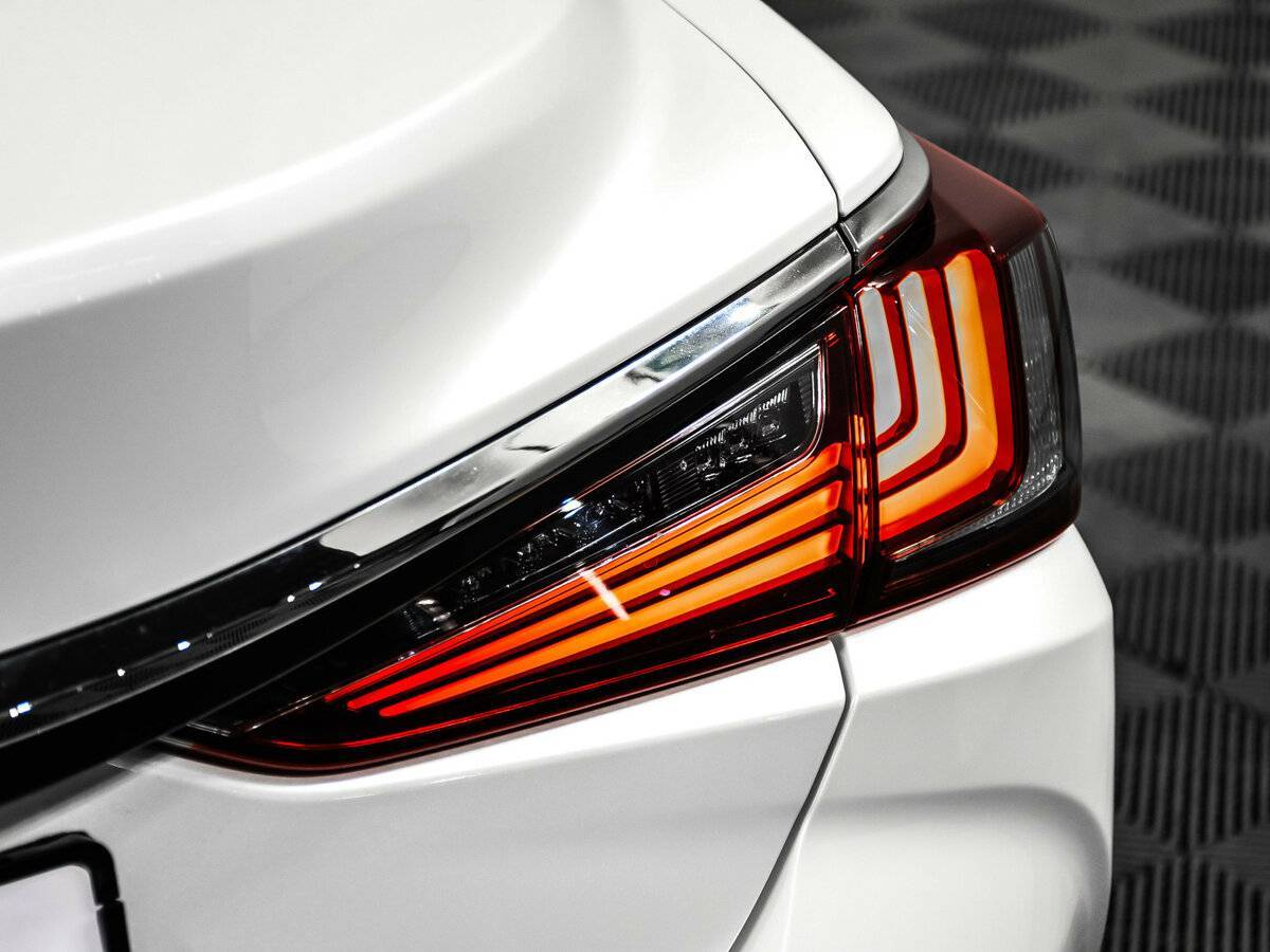 Купить Lexus ES с пробегом. Фото: #16