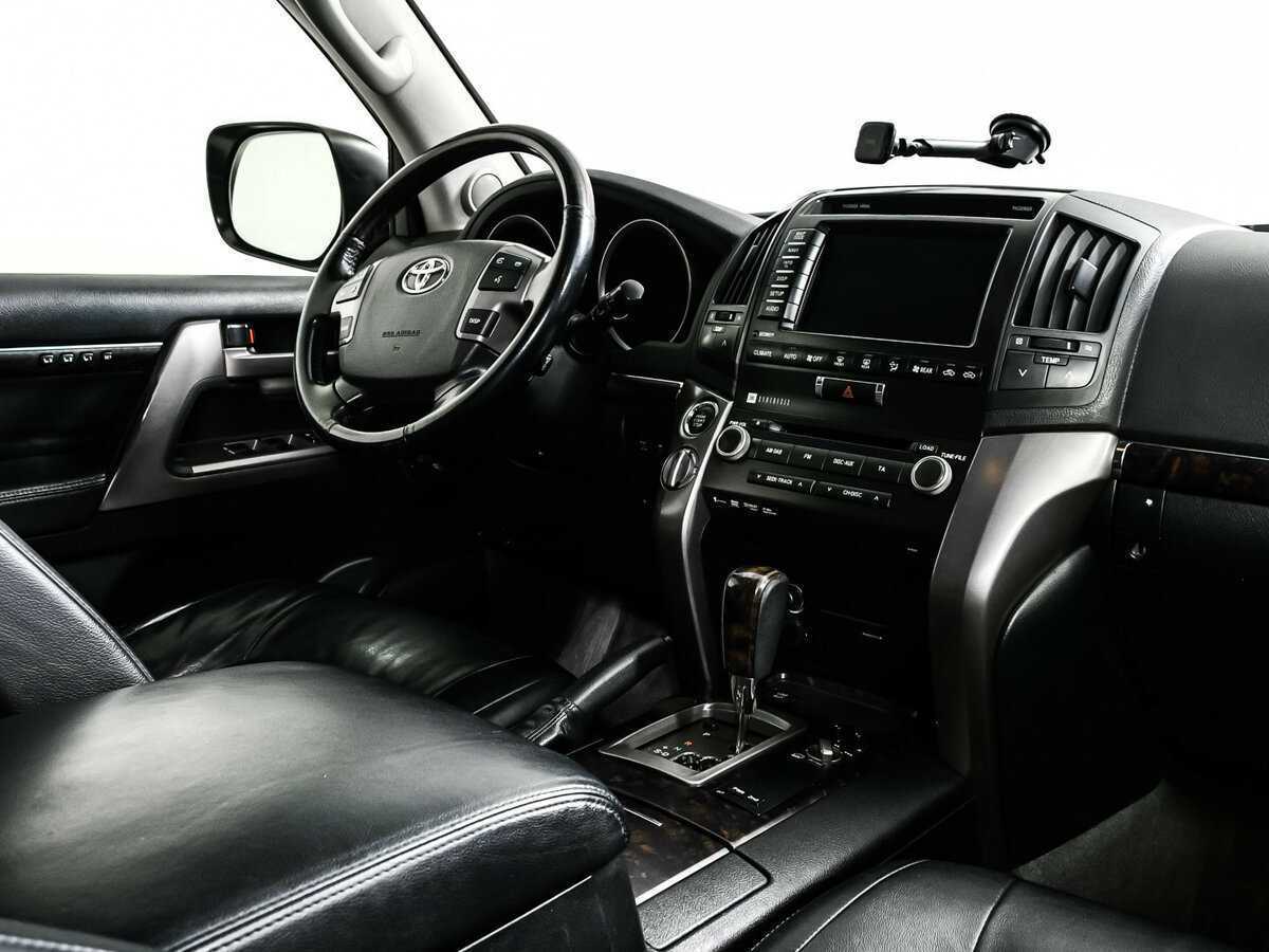 Купить Toyota Land Cruiser с пробегом. Фото: #8
