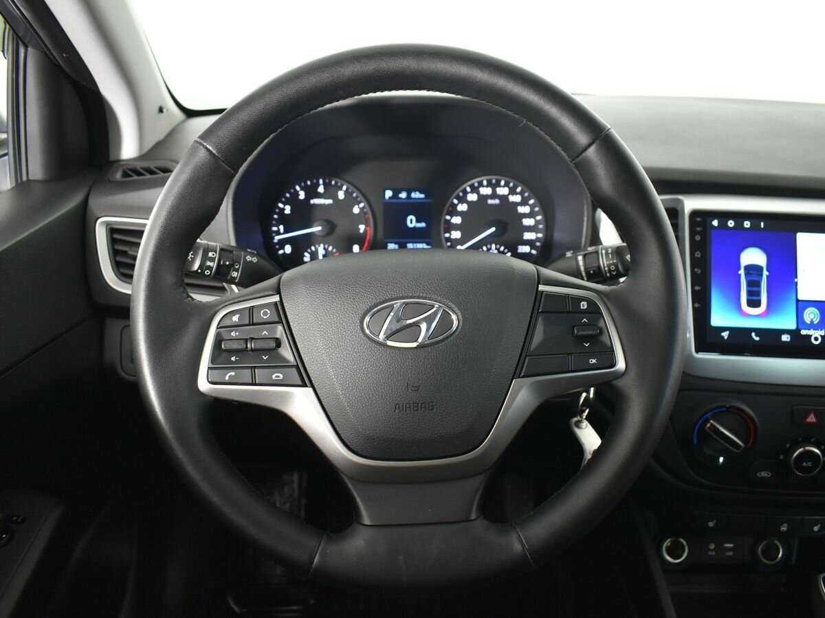 Купить Hyundai Solaris с пробегом. Фото: #9