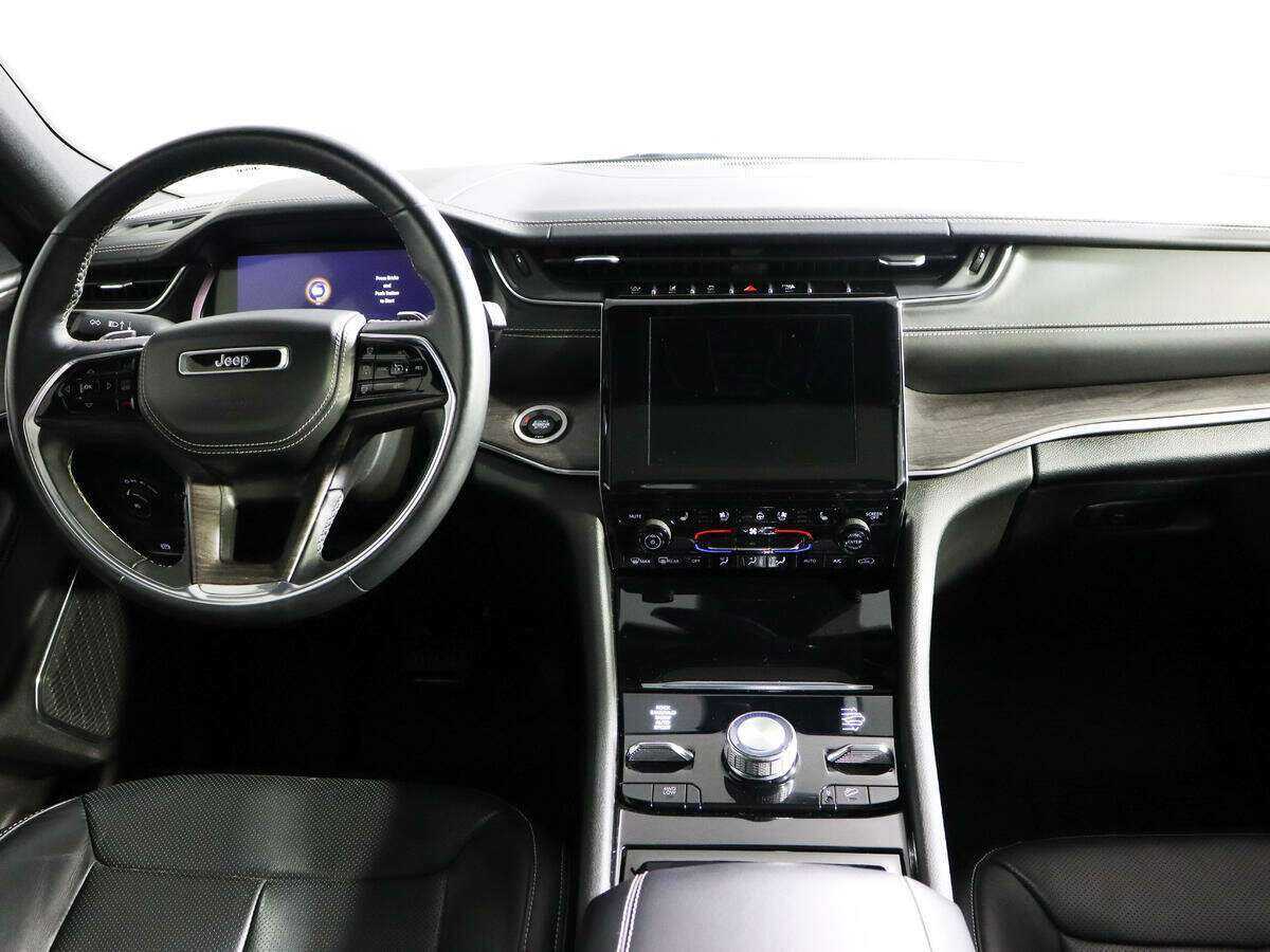 Купить Jeep Grand Cherokee с пробегом. Фото: #8