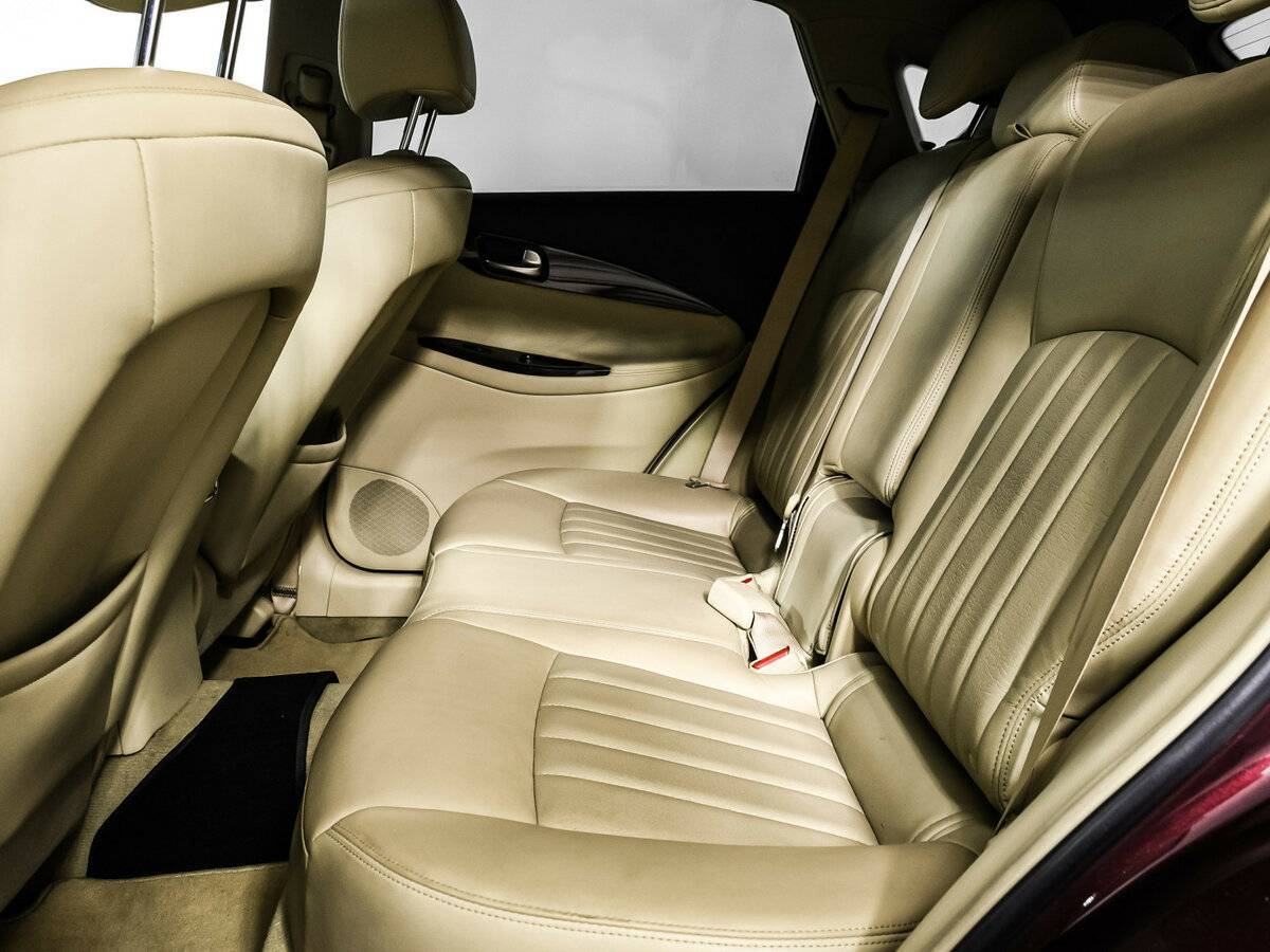 Купить Infiniti QX50 с пробегом. Фото: #13