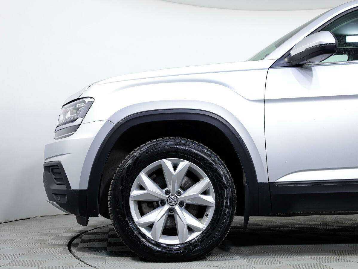 Купить Volkswagen Teramont с пробегом. Фото: #24
