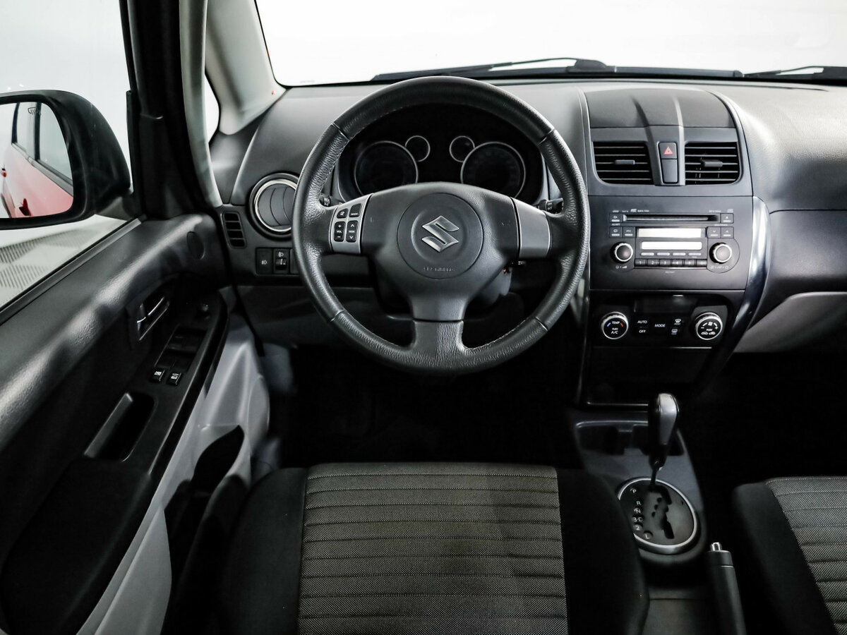 Купить Suzuki SX4 с пробегом. Фото: #6