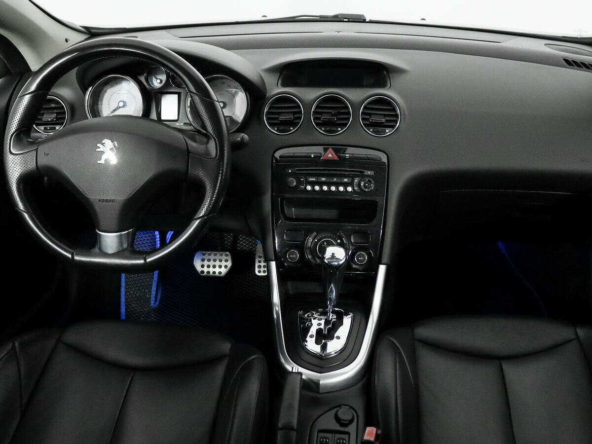 Купить Peugeot 308 с пробегом. Фото: #14