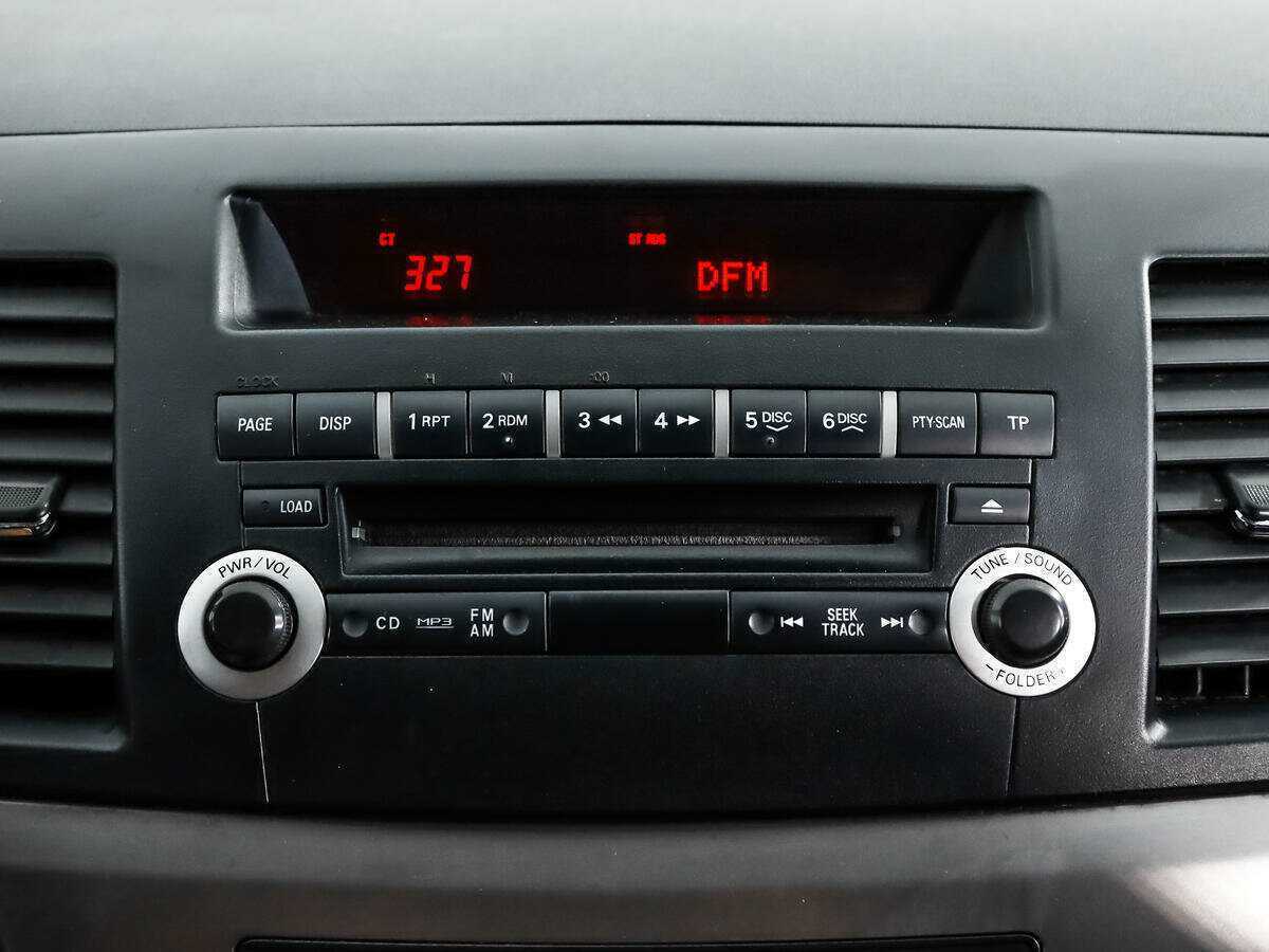 Купить Mitsubishi Lancer с пробегом. Фото: #12