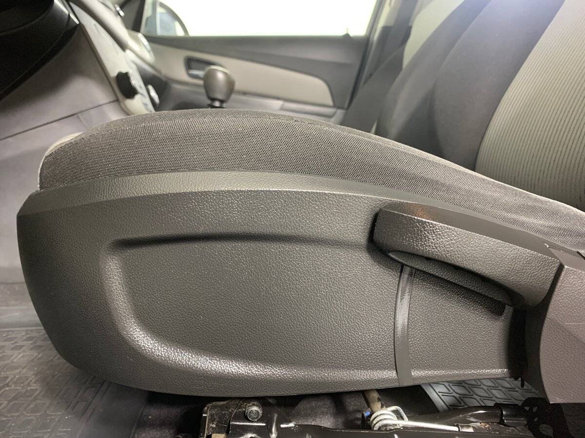 Купить Chevrolet Cruze с пробегом. Фото: #15