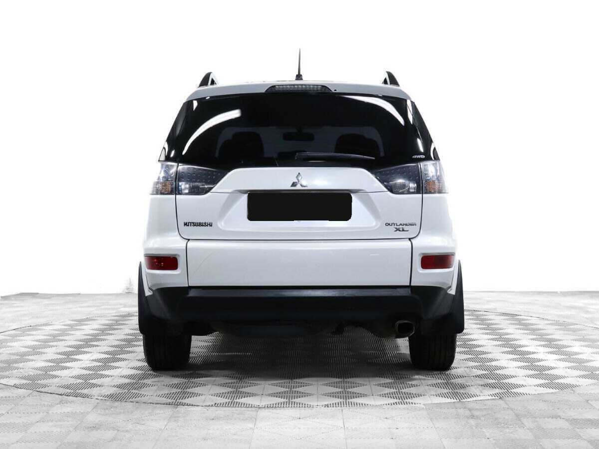 Купить Mitsubishi Outlander с пробегом. Фото: #4