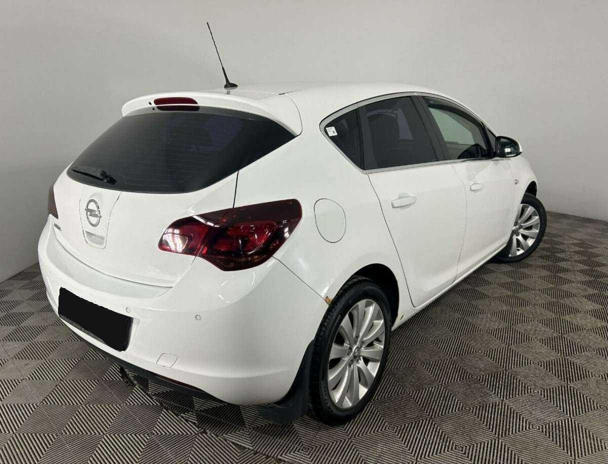 Купить Opel Astra с пробегом. Фото: #5
