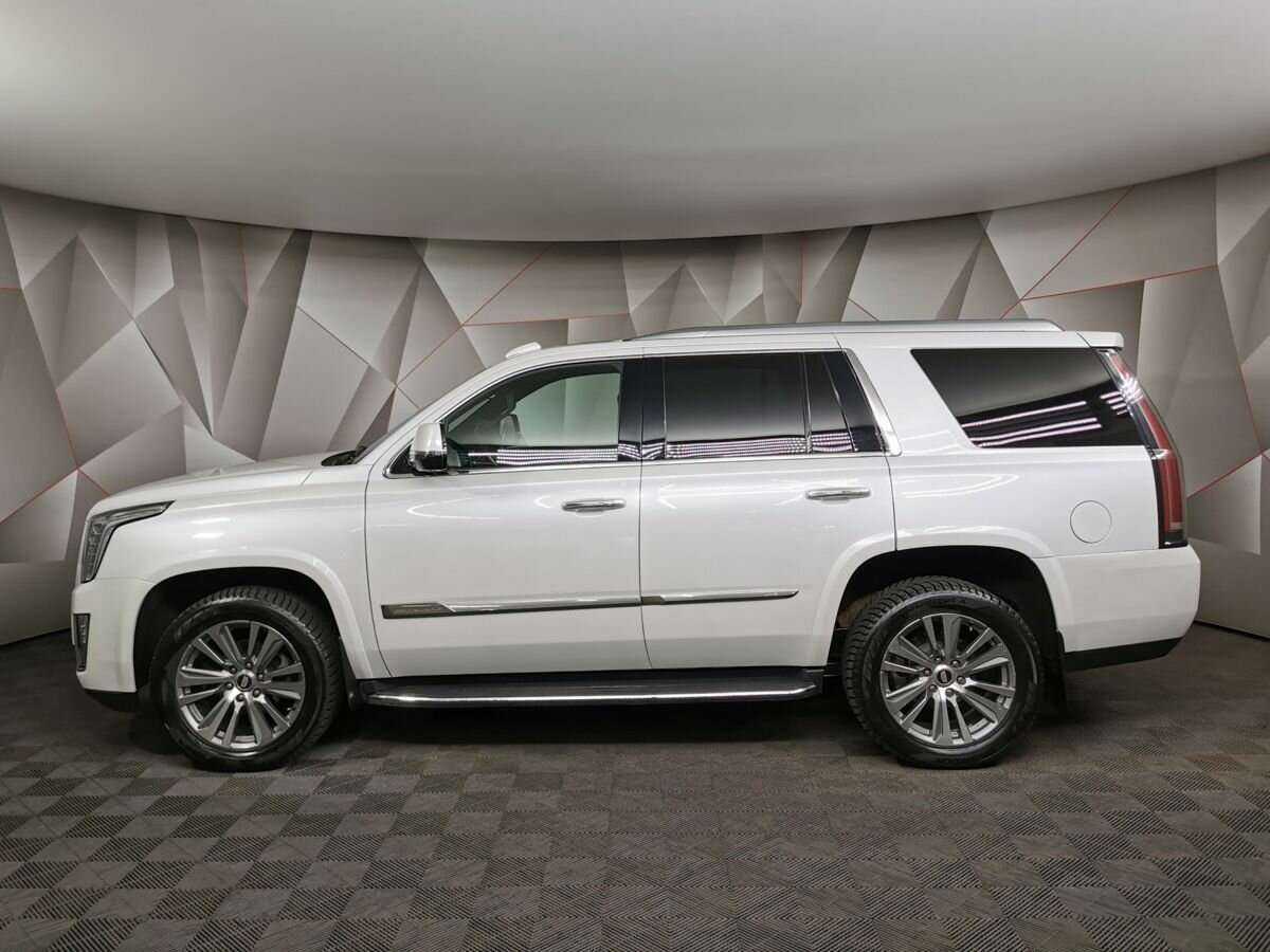 Купить Cadillac Escalade с пробегом. Фото: #4