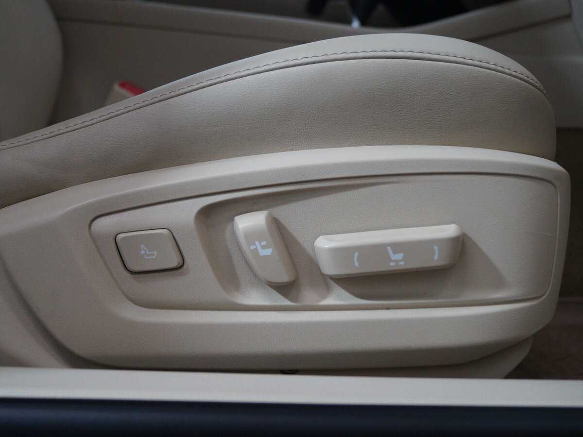 Купить Lexus ES с пробегом. Фото: #11