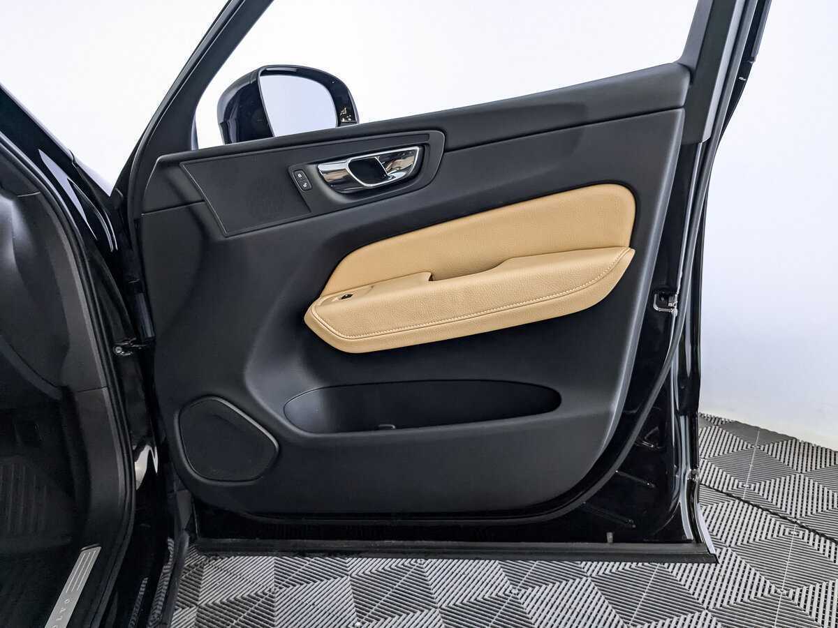 Купить Volvo XC60 с пробегом. Фото: #22