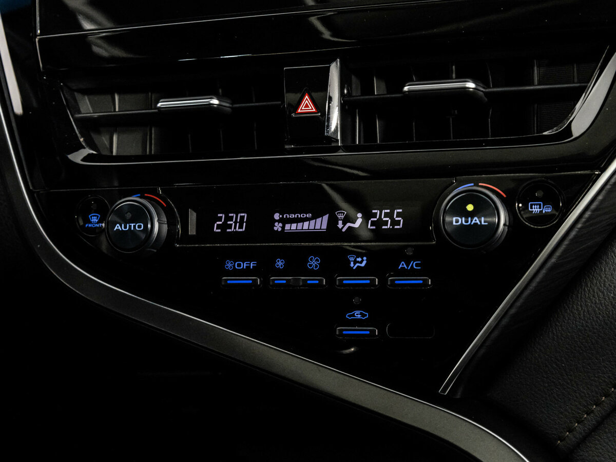 Купить Toyota Camry с пробегом. Фото: #15