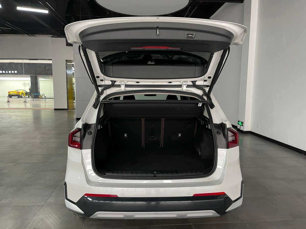 Купить BMW X1 с пробегом. Фото: #18