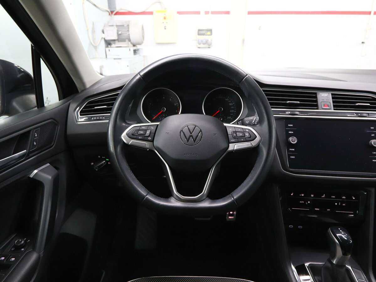 Купить Volkswagen Tiguan с пробегом. Фото: #16