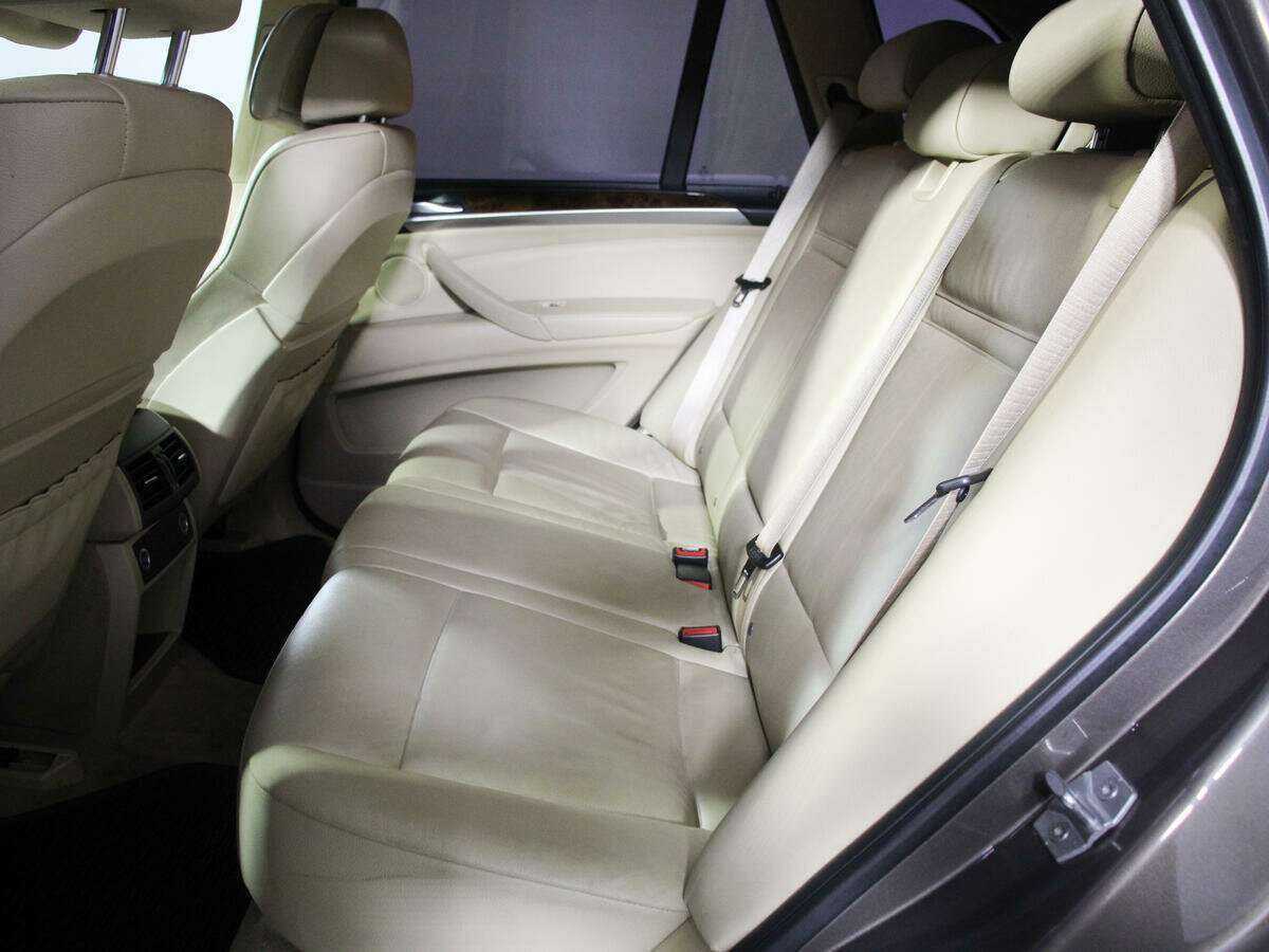 Купить BMW X5 с пробегом. Фото: #8