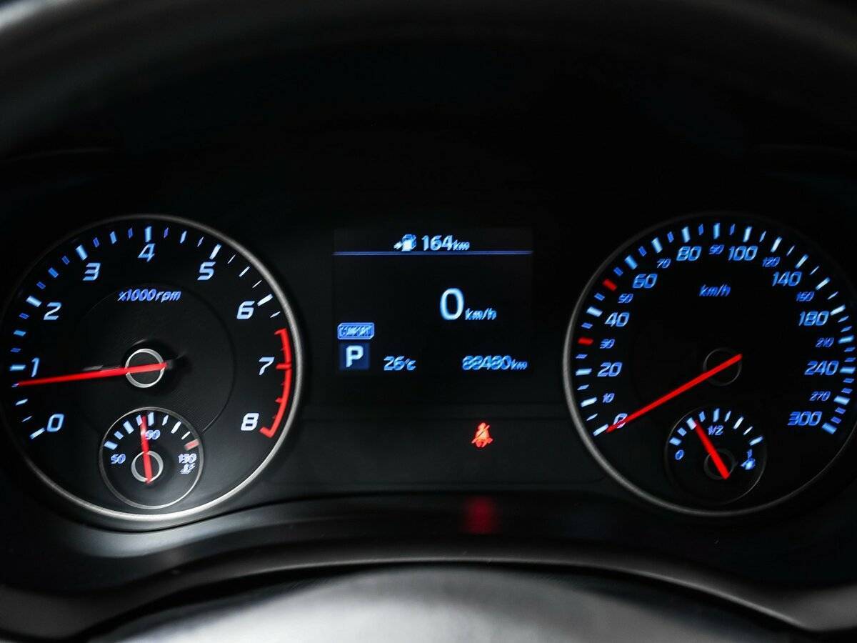 Купить Kia Stinger с пробегом. Фото: #9