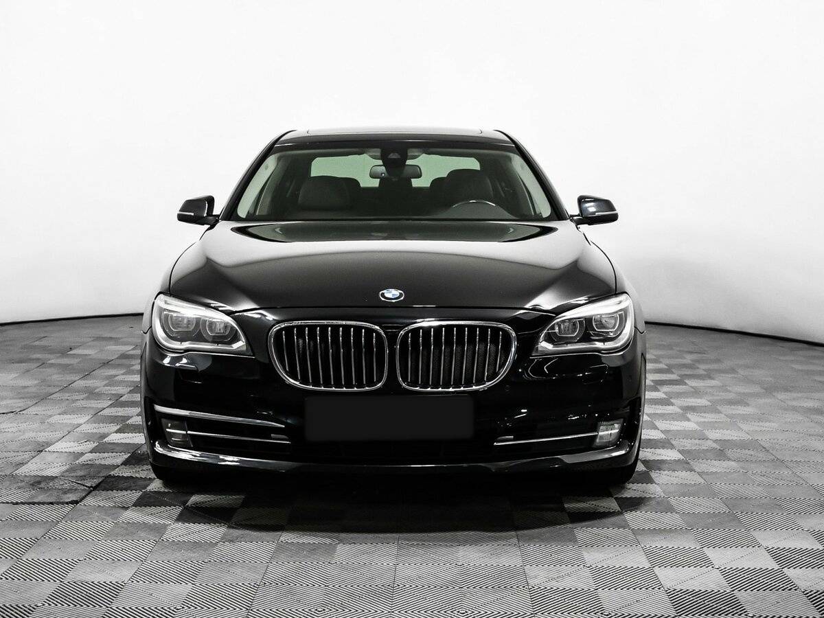 Купить BMW 7 серии с пробегом. Фото: #1