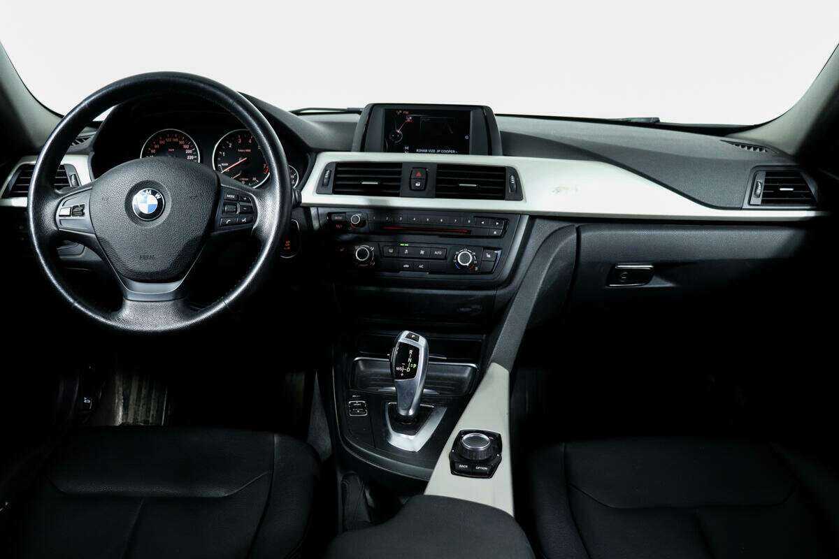 Купить BMW 3 серии с пробегом. Фото: #9