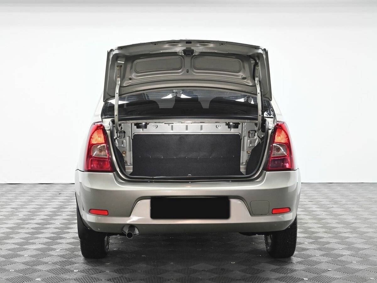 Купить Renault Logan с пробегом. Фото: #4