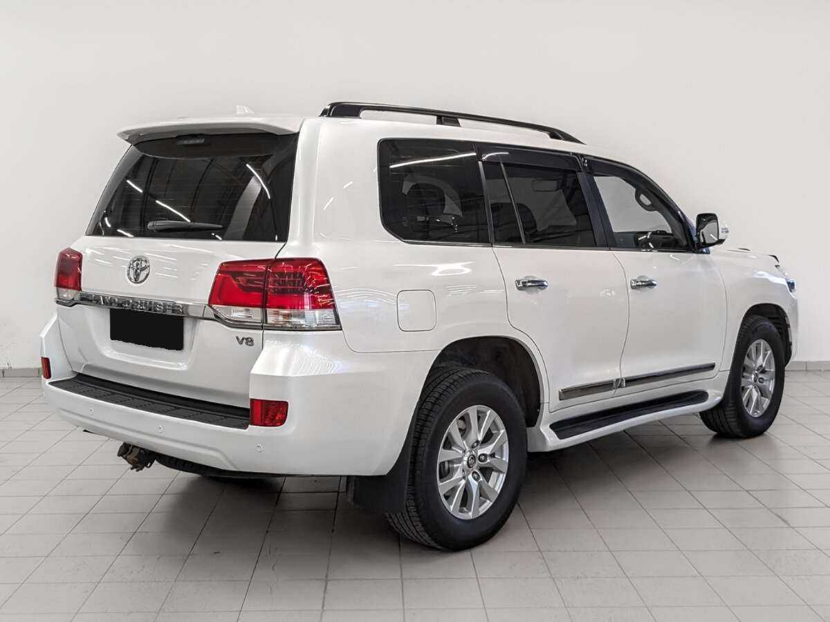 Купить Toyota Land Cruiser с пробегом. Фото: #4