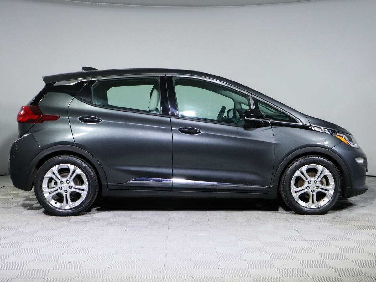 Купить Chevrolet Bolt с пробегом. Фото: #3
