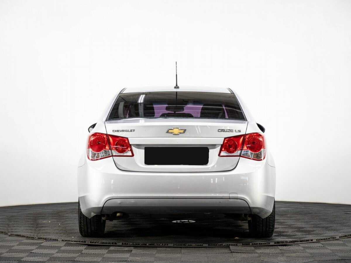 Купить Chevrolet Cruze с пробегом. Фото: #4