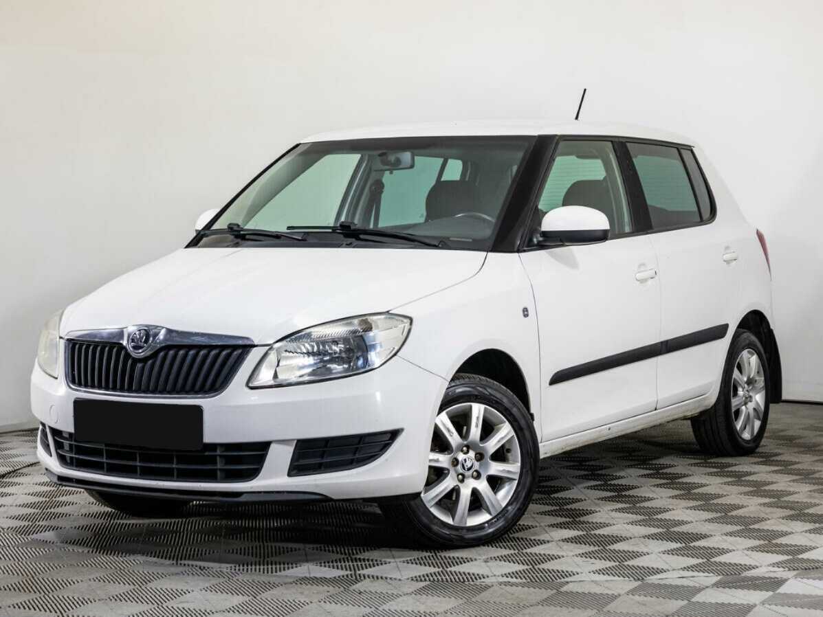 Купить Skoda Fabia с пробегом. Посмотреть фото