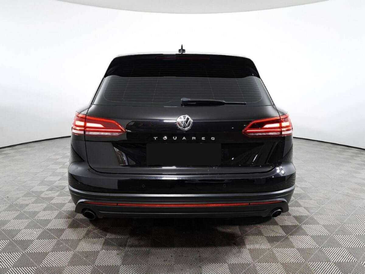 Купить Volkswagen Touareg с пробегом. Фото: #5