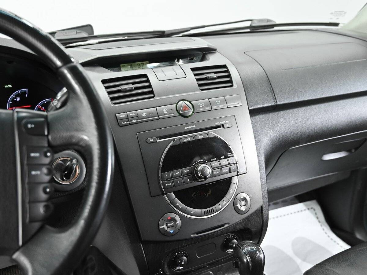 Купить SsangYong Rexton с пробегом. Фото: #8