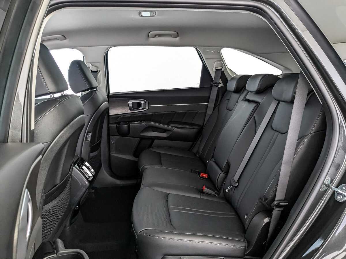 Купить Kia Sorento с пробегом. Фото: #13