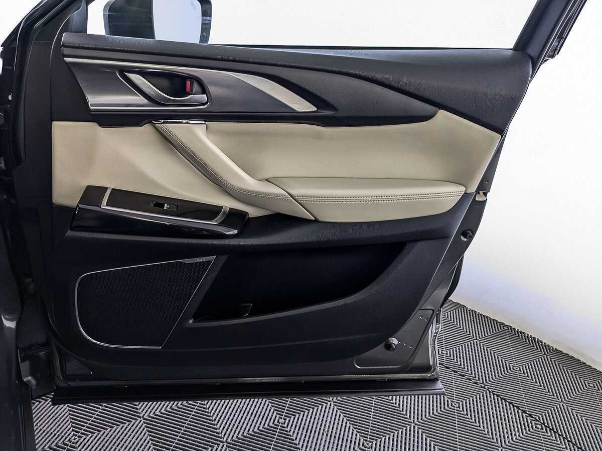 Купить Mazda CX-9 с пробегом. Фото: #24