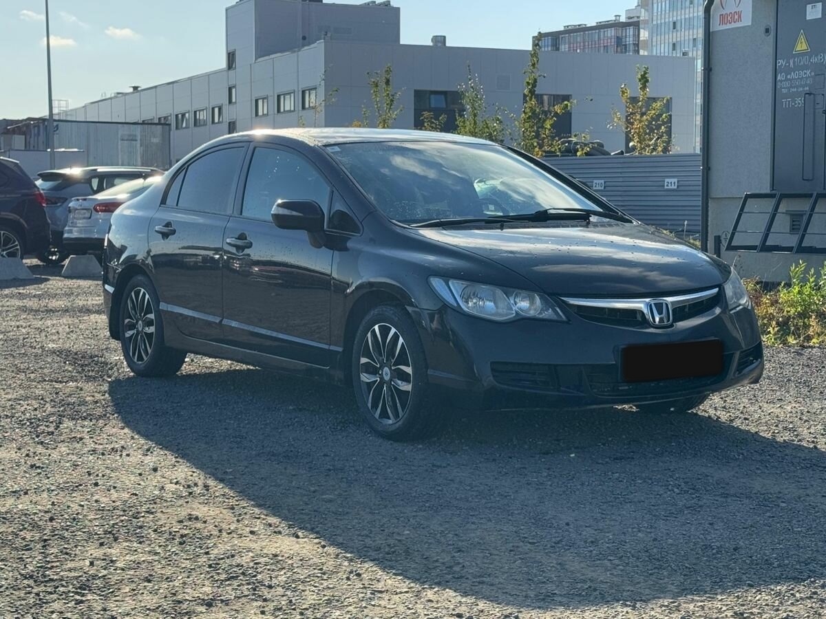 Купить Honda Civic с пробегом. Фото: #2