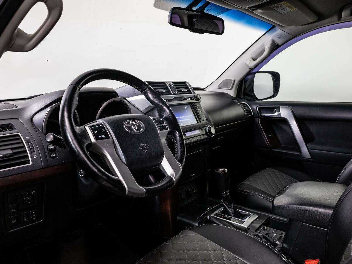 Купить Toyota Land Cruiser Prado с пробегом. Фото: #10