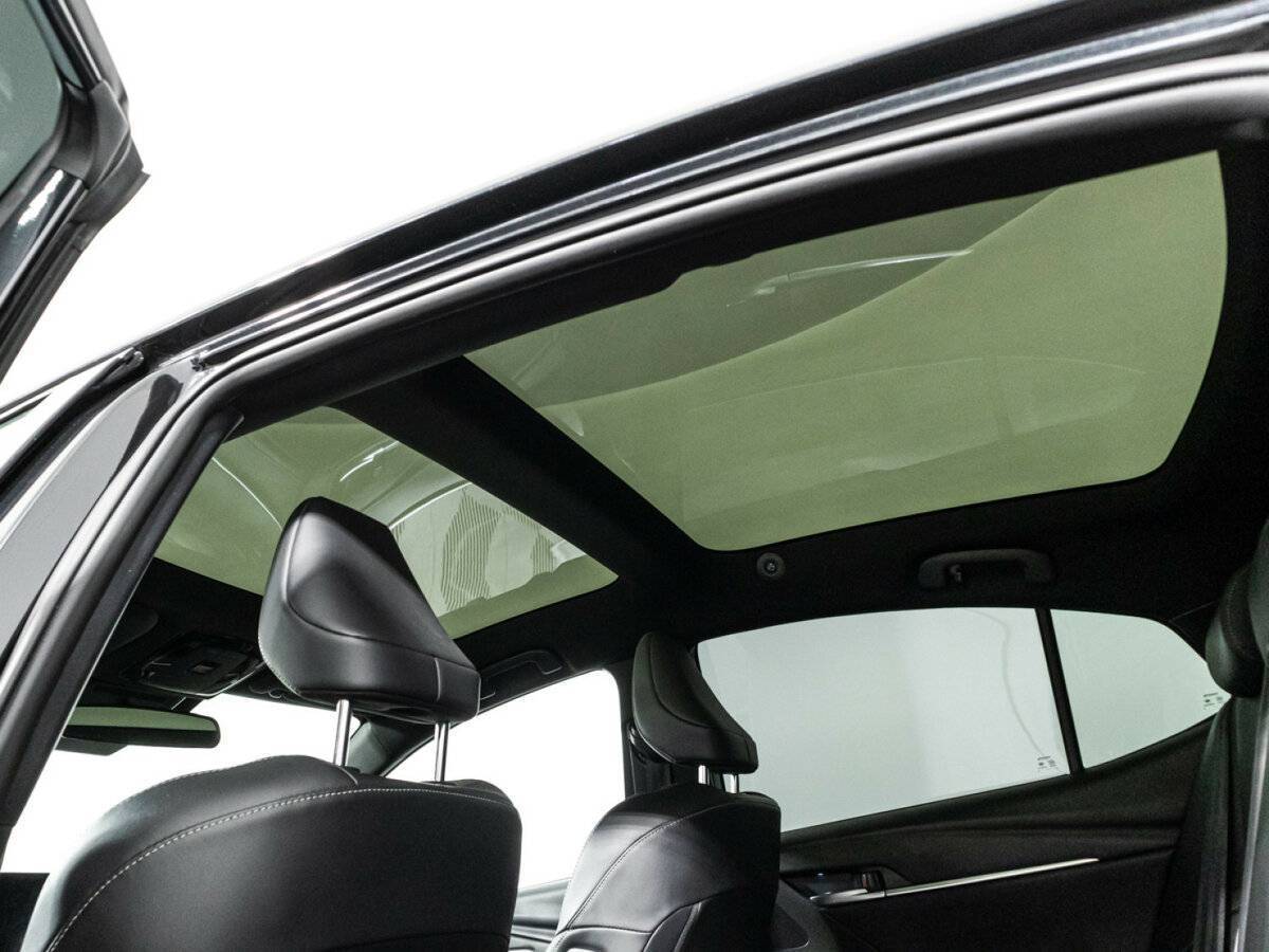 Купить Toyota Camry с пробегом. Фото: #14