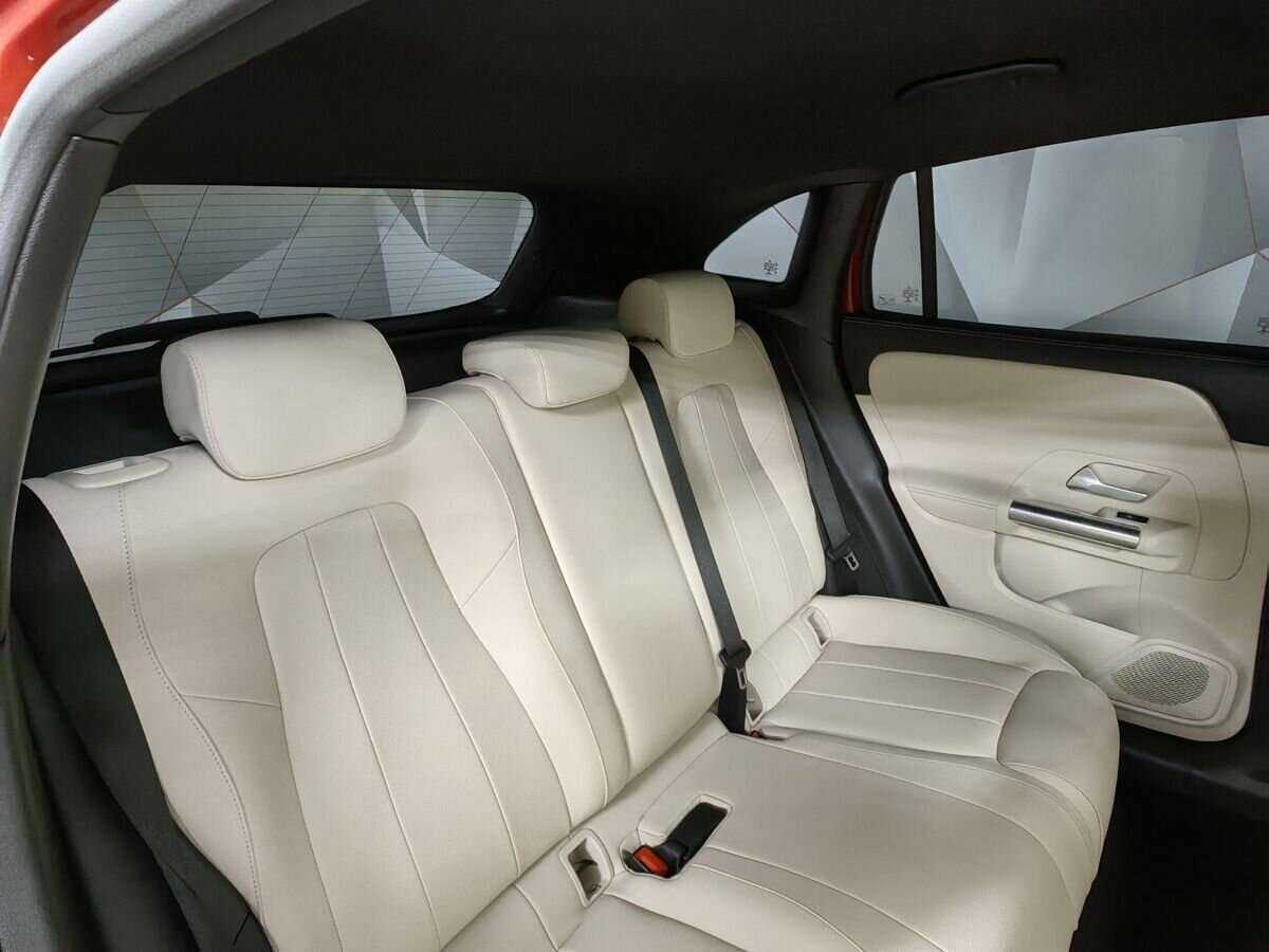 Купить Mercedes-Benz GLA с пробегом. Фото: #11