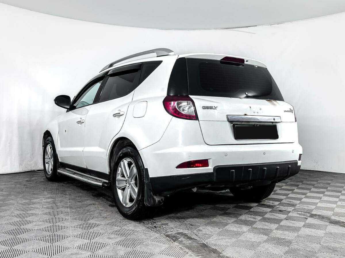 Купить Geely Emgrand X7 с пробегом. Фото: #6