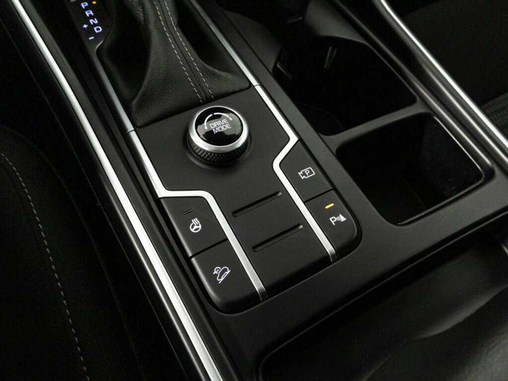 Купить Kia Sorento с пробегом. Фото: #18