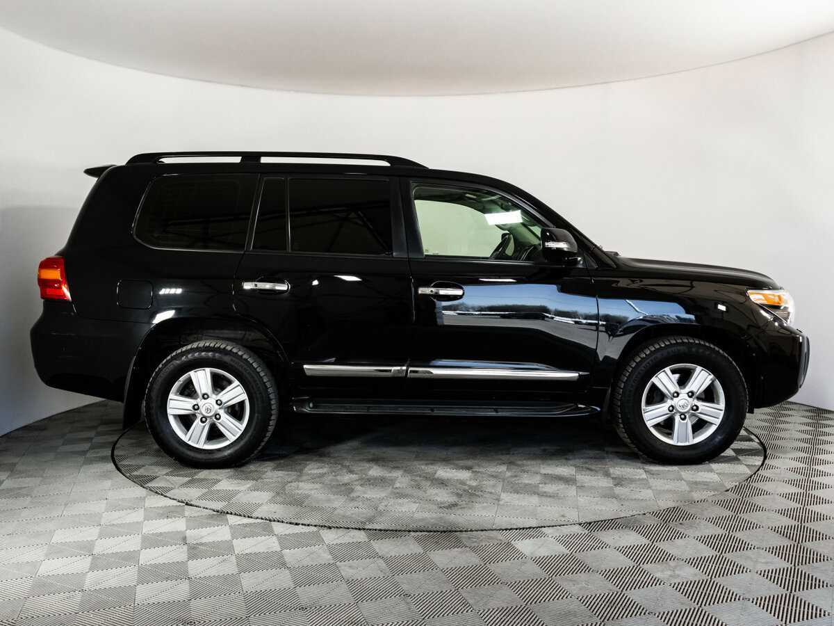 Купить Toyota Land Cruiser с пробегом. Фото: #4