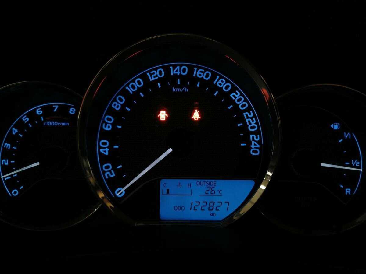 Купить Toyota Corolla с пробегом. Фото: #15