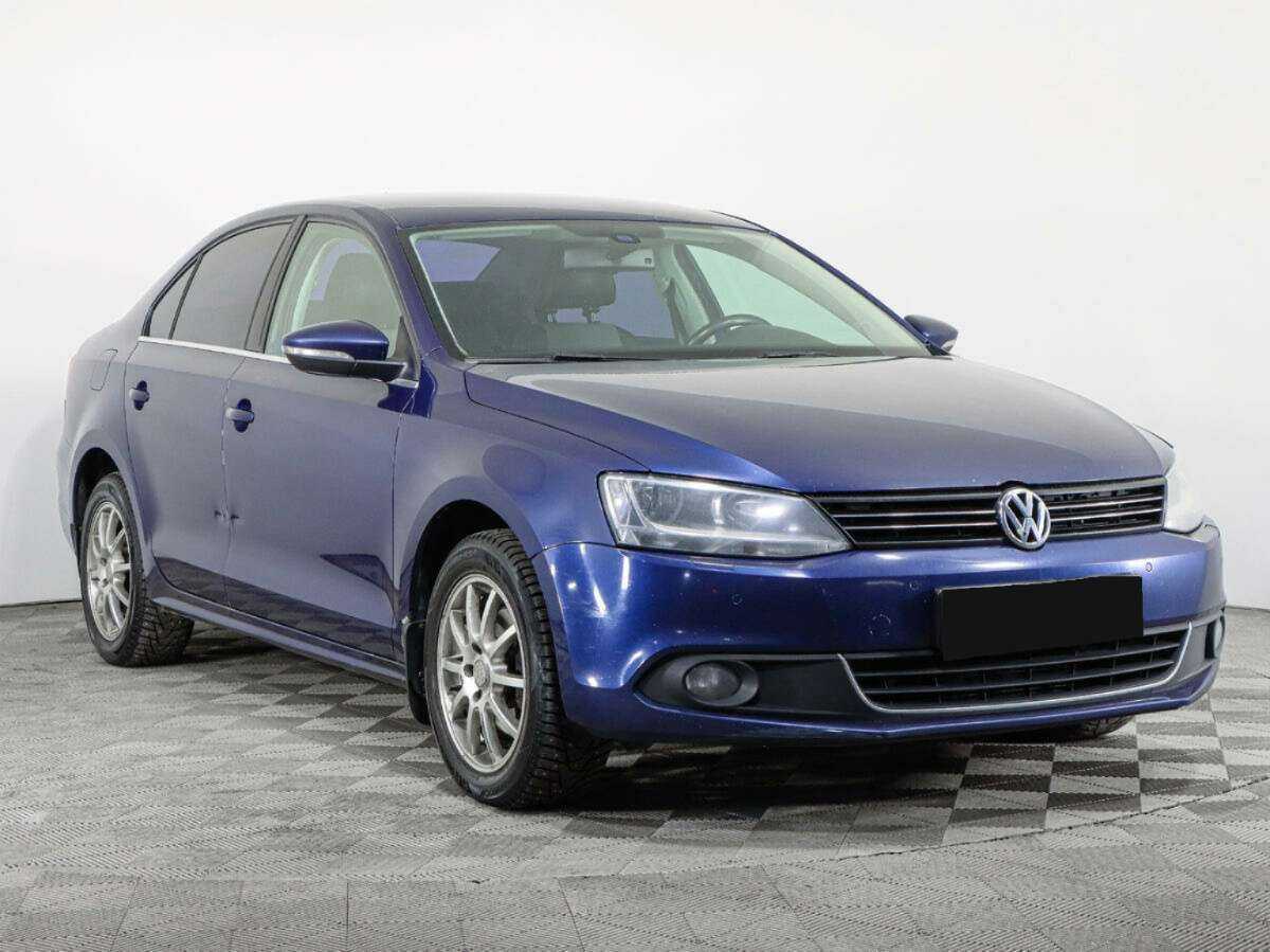 Купить Volkswagen Jetta с пробегом. Фото: #2