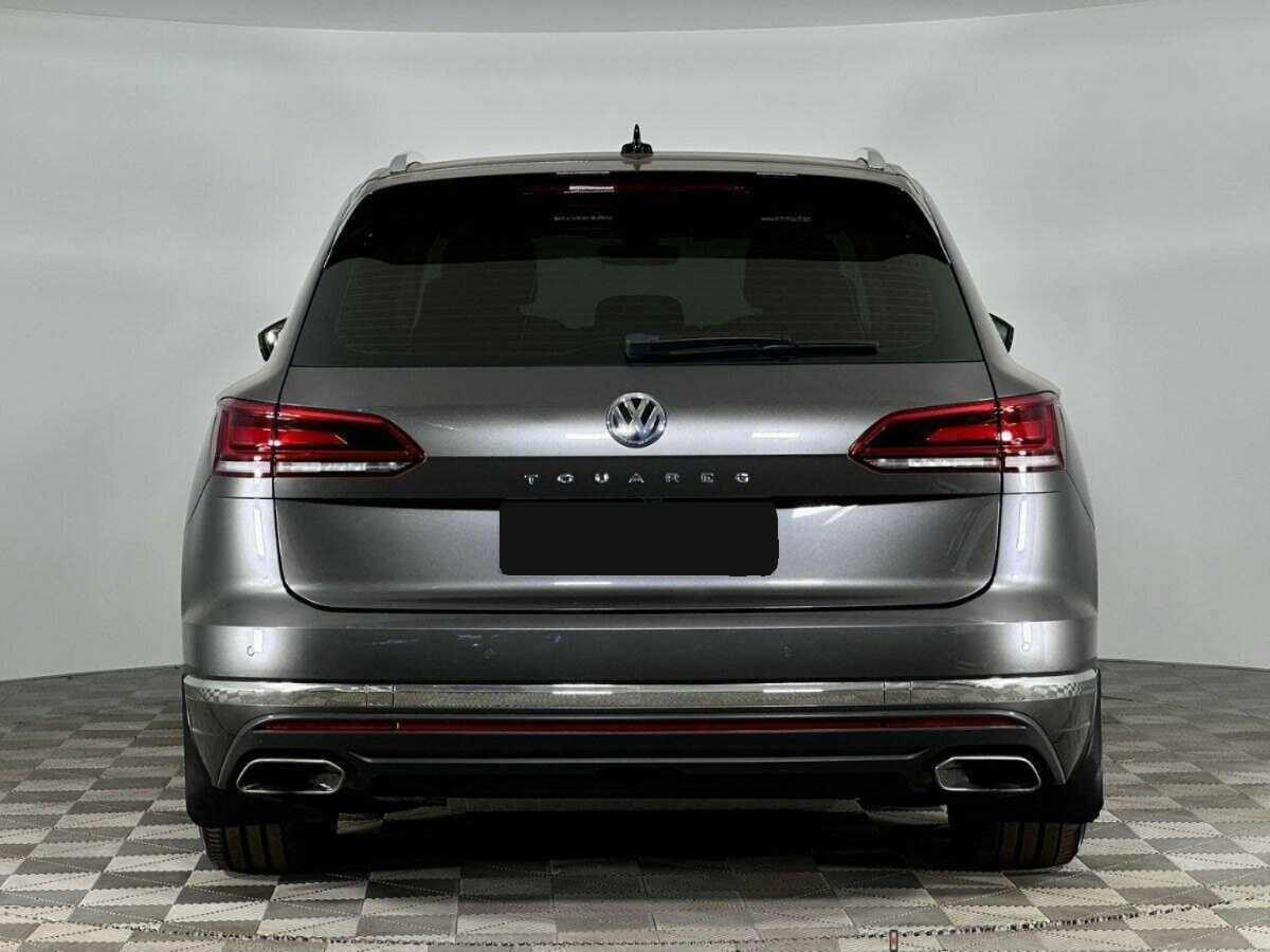 Купить Volkswagen Touareg с пробегом. Фото: #3