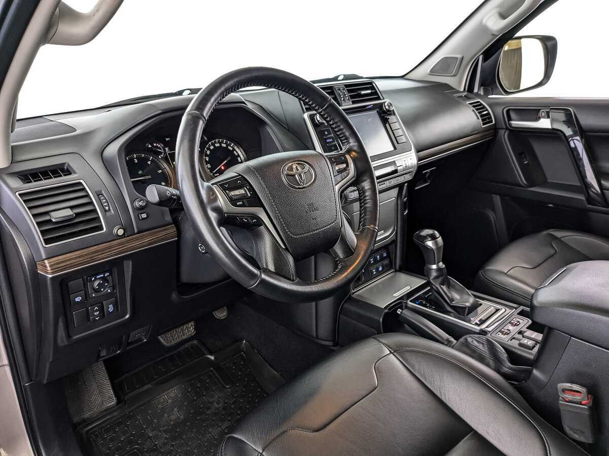 Купить Toyota Land Cruiser Prado с пробегом. Фото: #14