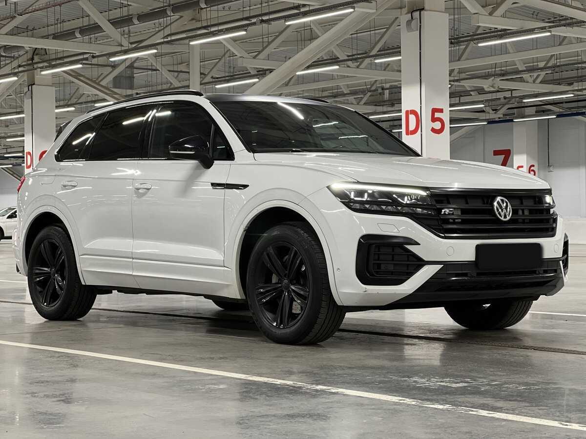 Купить Volkswagen Touareg с пробегом. Фото: #2