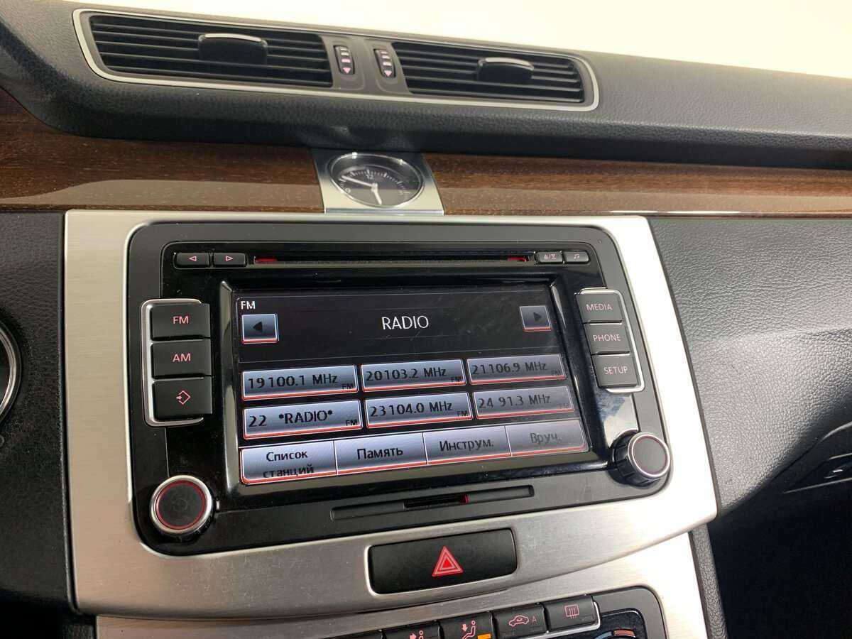Купить Volkswagen Passat CC с пробегом. Фото: #12