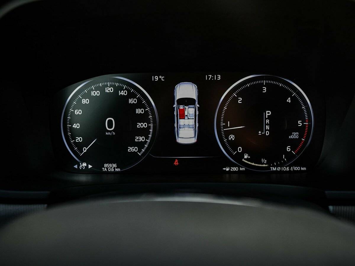 Купить Volvo S90 с пробегом. Фото: #9