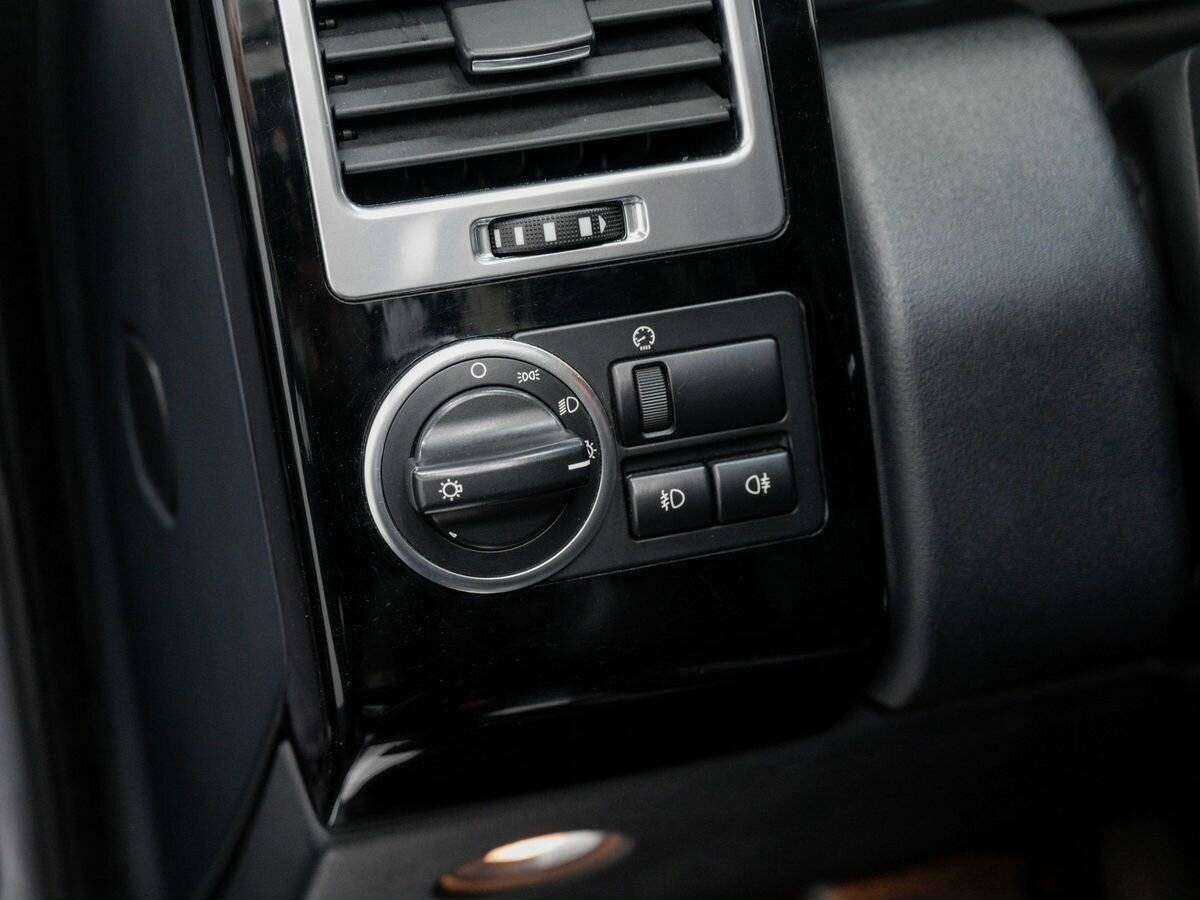 Купить Land Rover Range Rover с пробегом. Фото: #18
