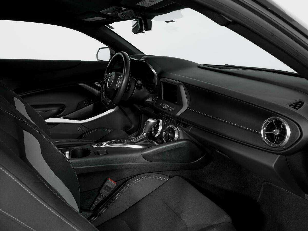 Купить Chevrolet Camaro с пробегом. Фото: #8